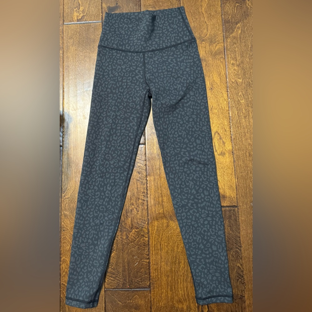 Aerie Offline High-waisted Black Leopard Leggings Small